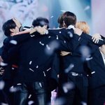 [방탄소년단] <b>예전</b>에 새벽<b>감성</b>으로 애들한테 전해주고 싶은 시 끄적인거