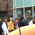 [EXO] <b>노랑</b>색애 슈밍느낌나지않냐