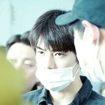 [EXO] 아미친마1크보고 배경화면에있는<b>오세훈</b>사진봤는데