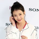 [아이유] <b>소니</b>한테 감사하자