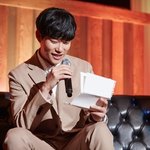 류준열 <b>생애</b> 첫 팬미팅 완뇨~