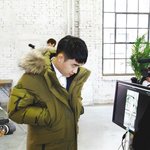 [경수] 혼자 걸을 때마다
