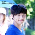 대학 홍보<b>책자</b> 모델같은 아이돌