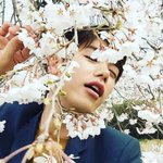 <b>에릭</b>남 벚꽃셀카