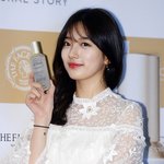 앞머리 내린 수지