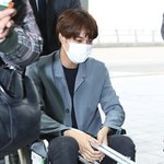[EXO] 얘 왜 아직도 휠체어탐?ㅋㅋㅋㅋㅋ