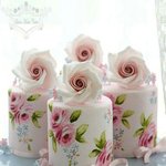 <b>밋밋</b>하고 평범한 케익이 지겹다면