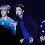 [EXO] 근데 오세훈포즈 조카 한결같음
