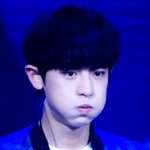 [EXO] 카줌마들한테 울 찬열이 <b>영업</b>한다
