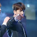 [<b>B1A4</b>] 주위 머글들이