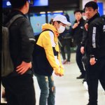 [시우민] 공항에서 쭈굴미 터지는 시우민ㅋㅋ