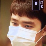 [경수] 피곤해 보이는 사람에게 할 소리는 아니지만