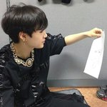 [방탄소년단] 민뉸기의 흑발에 수니는 그대로 사망하였다.