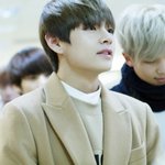 <b>밤새</b> 듣고 싶은 男 돌 꿀 목소리