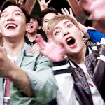 [EXO] 야 어떻게 <b>밑</b>에서 찍었는데