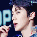 [EXO] 눈ㅈㄴ초롱초롱하니<b>겁나</b>이쁘네
