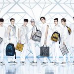 [EXO] 나 이때 ㄹㅇ새컨셉인줄 <b>알음</b>ㅋㅋㅋㅋ