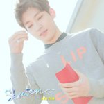 [세븐틴] <b>원우</b>목걸이는 캐럿이고 손에든 목걸이는 예전 반지인가?