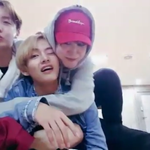 [방탄소년단] 나 지금 이거보고 미칠듯 박지민 <b>볼살</b>