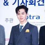 송민호 수트핏.....