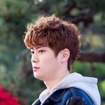 [EXO] ㅈㅐ혀니 잘생긴줄 알았더니 <b>턱살</b>ㅎㄷㄷ