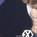 [시우민] 시우민배에 <b>색칠</b>공부 한듯ㅇㅇ