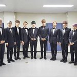 [세븐틴] 시상식때 <b>사진</b> 뿌리고 도망가기