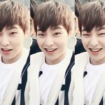 [시우민] 천사같은 민석이 <b>눈웃음</b>이 눈 앞에 아른아른 ㅠㅠ