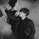 [EXO] 어그로 방지용 짤 <b>투척</b>