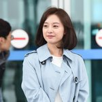 윤<b>중위</b> 김지원 공항패션 떴다