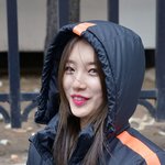 흔하지 않은 94년생의 외모 <b>주장</b>