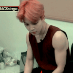 [방탄소년단] 짐니의 다부진 <b>팔근육</b>