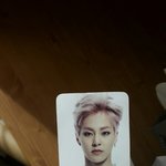 [EXO] 야 <b>그친구</b>가 슈 포카 꽁으로 줬다는애 보고부러웠는데