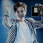 [시우민] 빵싯빵싯 신이난 슈<b>왕자</b>님