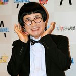 와 1년만에 단발로 잘랐는데