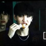[VIXX] 닭다리 뜯는 <b>햄찌</b>
