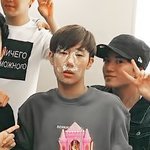 [인피니트] 스물여덟살 다 큰 <b>청년</b>이 프린세스 케이크를 들고 있는데