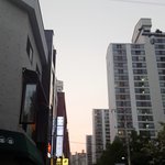 지금 하늘 <b>조녜</b>