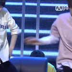 [세븐틴] <b>전원우</b> 숨어있는거 봐ㅠㅠㅠ
