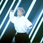 [시우민] 시우민) 오늘 뜬 <b>벚꽃</b>슈 사진