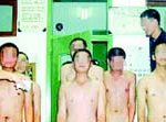 [엽기사건] '벗어야만' 진급을 할 수 있다.