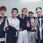 [NCT] 뮤뱅 단체 사진