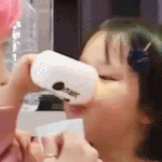 [드루와] 역대급으로 귀여운 반달친구 아기.<b>gif</b>