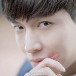 [EXO] "조기... 나한테 뽀뽀 같은고 해줄 쑤 잇쒀......