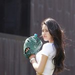 [댓글부탁해] <b>설현</b> 사진에 특정카페 댓글들