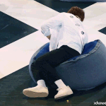 [시우민] 시우민 도련님 <b>쇼파</b>밖은 위험하니