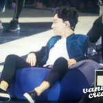 [CHEN] 김종대가 <b>의자</b>에 앉는 두가지 방법!