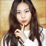 솔직히 여자친구 짱귀 <b>엄지</b>