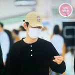 [EXO] 야 배켜니 <b>이옷</b> 그 묻ㅇ오에서 입은 경수<b>옷</b>아님???
