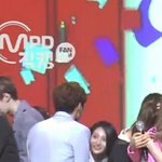 오늘자 엠ㅁ카에서 만난 전 플레디스 연습생들 ㅋㅋㅋ